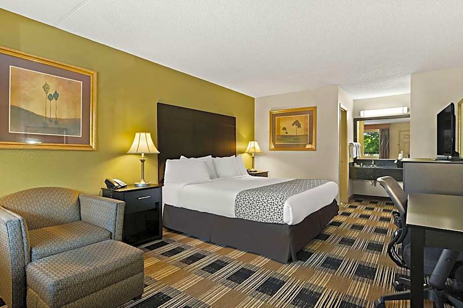 Best Western Windsor Suites