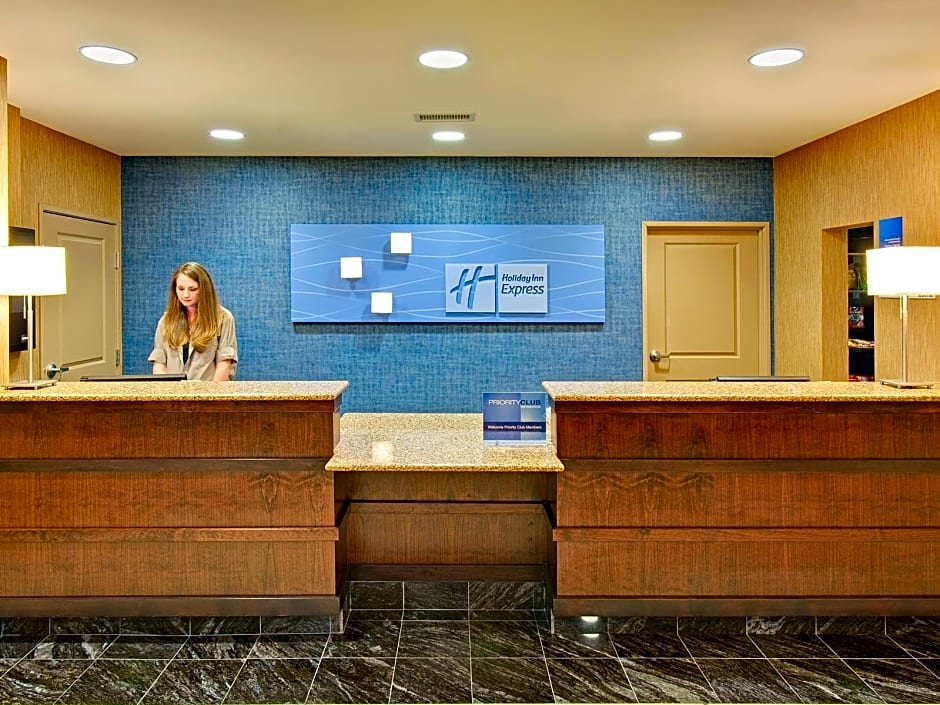 Holiday Inn Express Hotel & Suites Grand Island