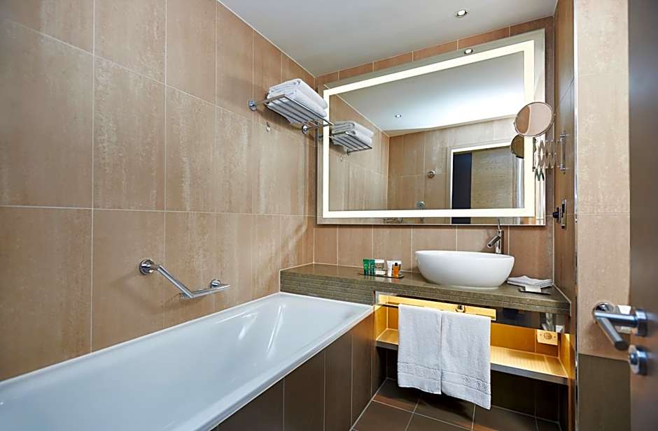 Hilton London Tower Bridge