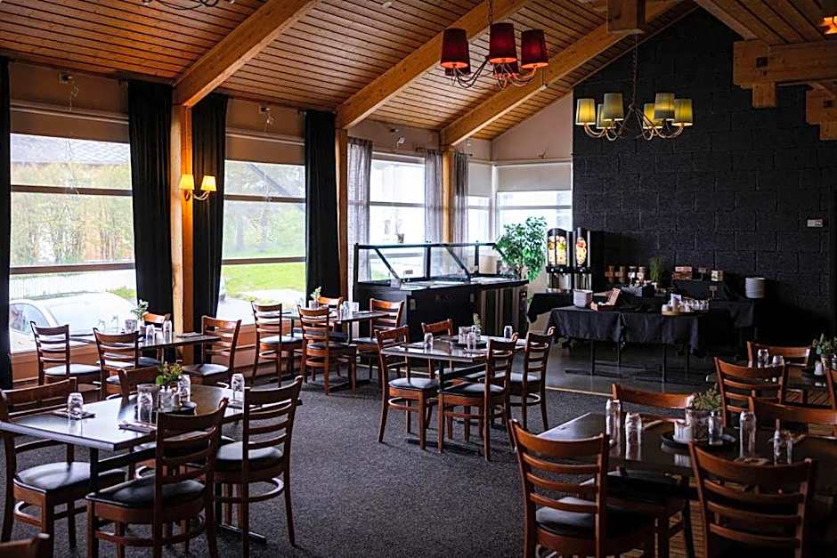 Ørnes Hotell