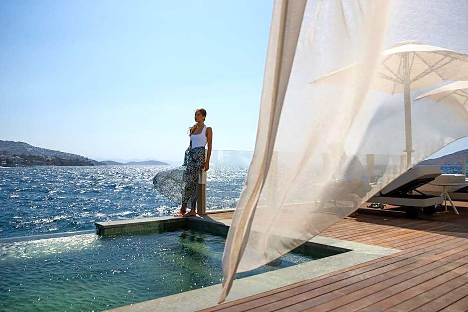 Yalikavak Marina Hotel By Social Living Collection