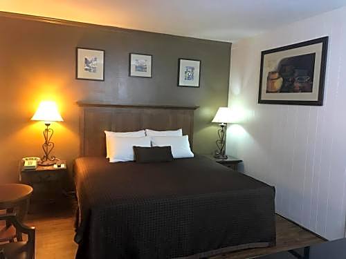 Canyonlands Motor Inn