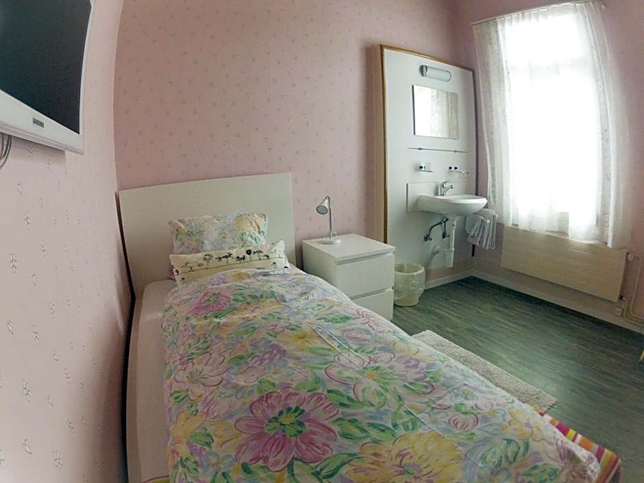 BasicRooms Hotel