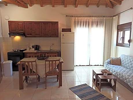 Comfortable and cozy house near beach and center