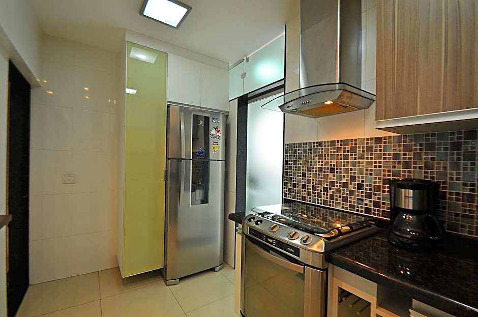 Comfortable 3 Bedrooms: Side Sea View