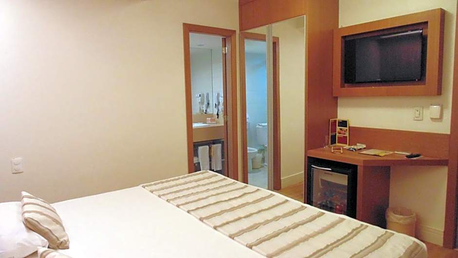 Mirasol Copacabana Hotel