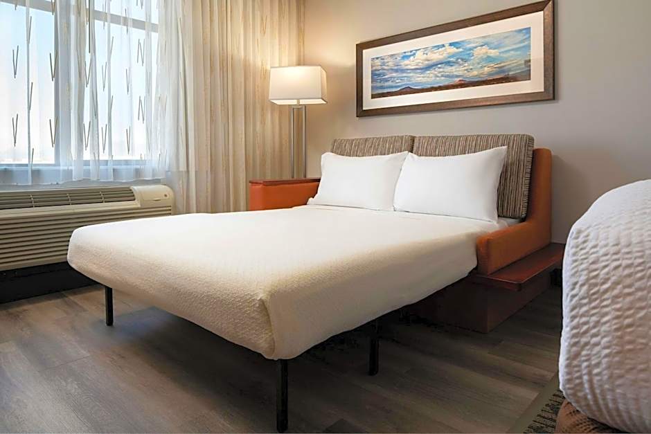 Courtyard by Marriott Scottsdale Salt River