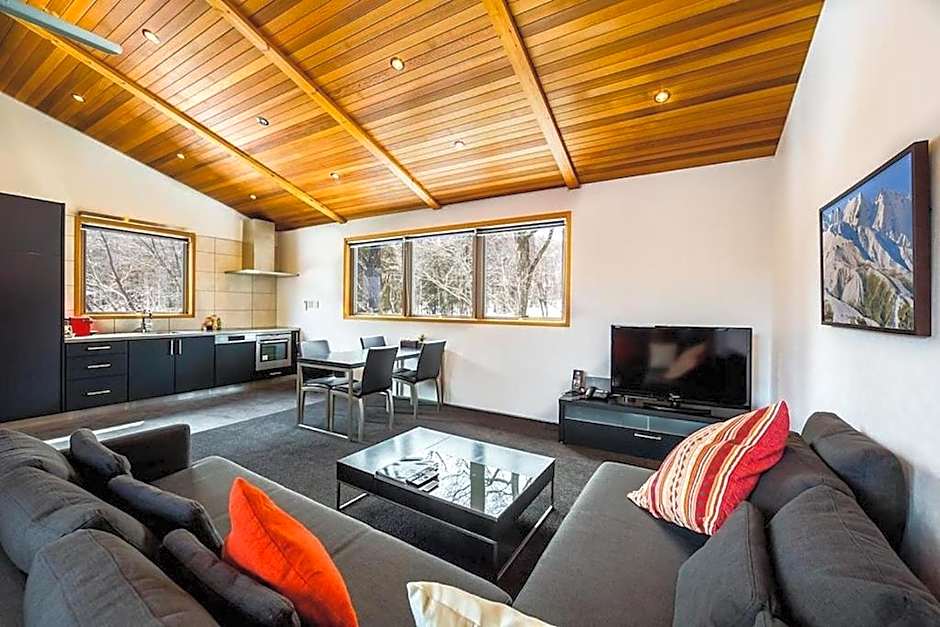 Phoenix Chalets by HHG