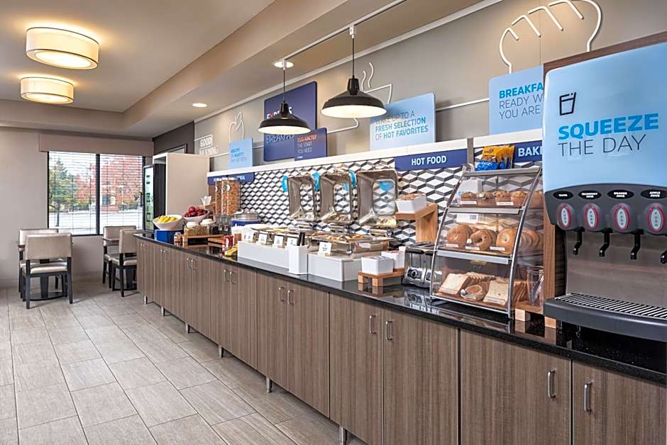 Holiday Inn Express Hotel & Suites Minneapolis - Minnetonka By IHG