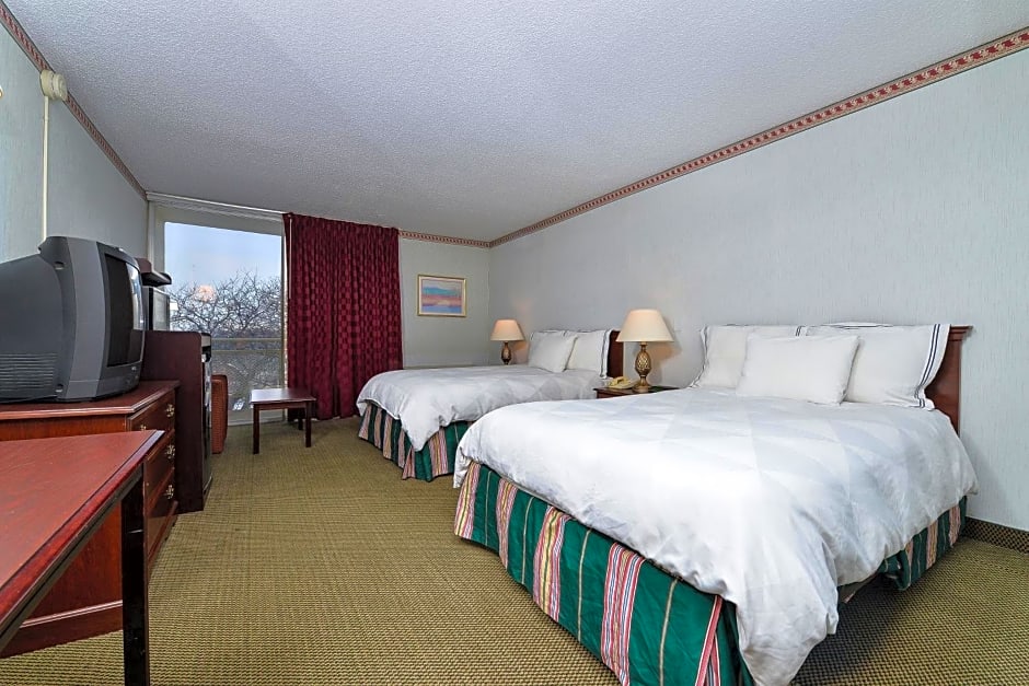 Travelodge by Wyndham Cleveland Airport