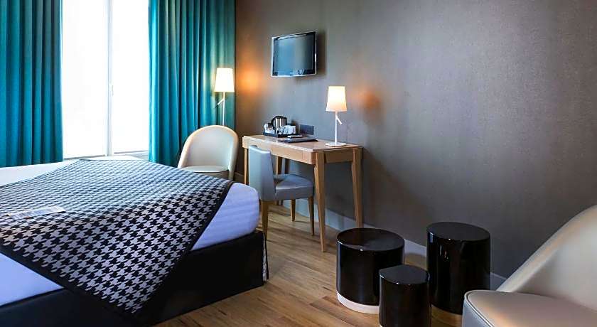 Hotel Acanthe - Boulogne Billancourt