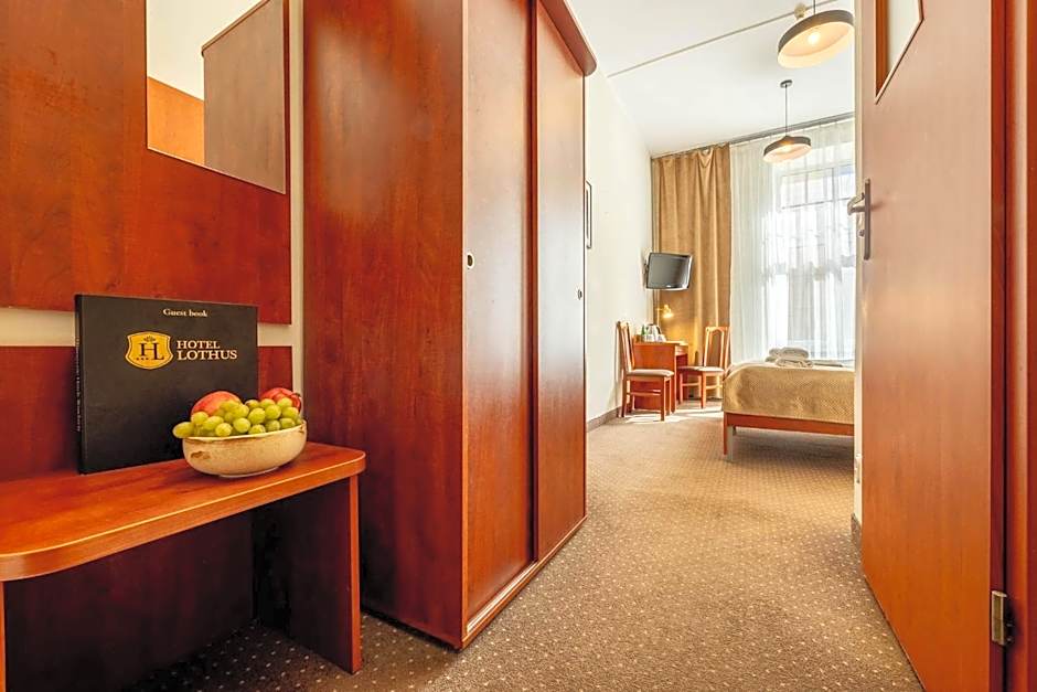 Hotel Lothus