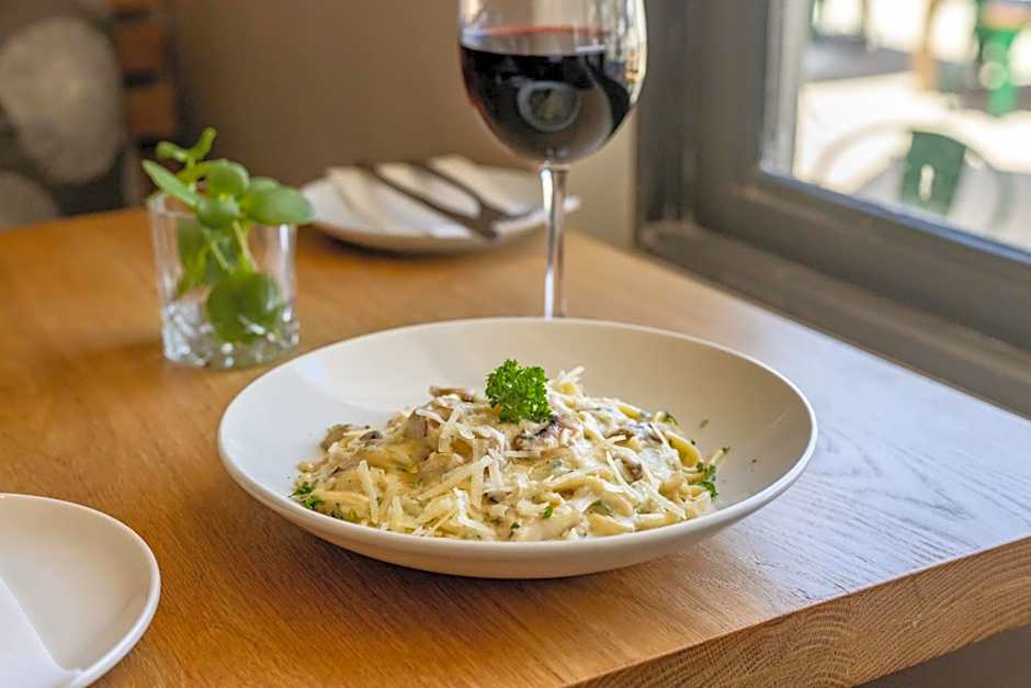 Plett Quarter Hotel - Lion Roars Hotels & Lodges