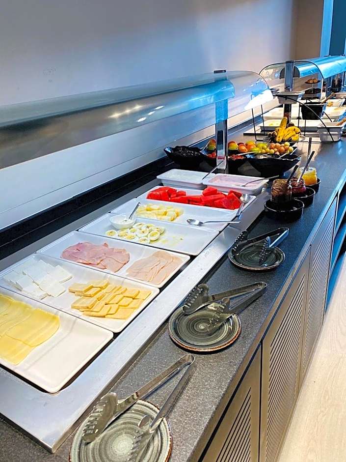 Sun Plaza Suites - Adults Only