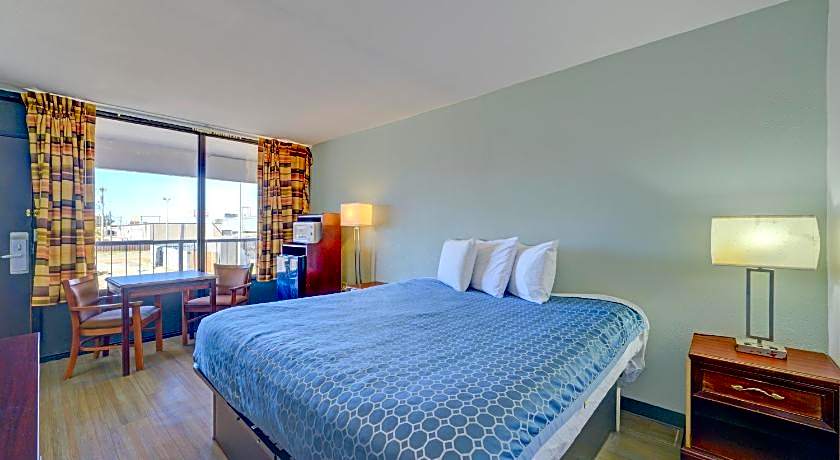 Capital O Travelers Inn Lawton Fort Sill