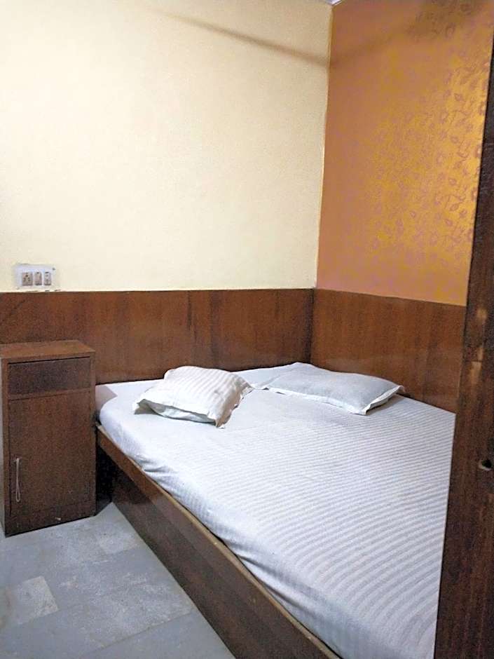 Mahesh Hotel – Delhi, NY