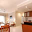 StayInn Gateway Hotel Apartment