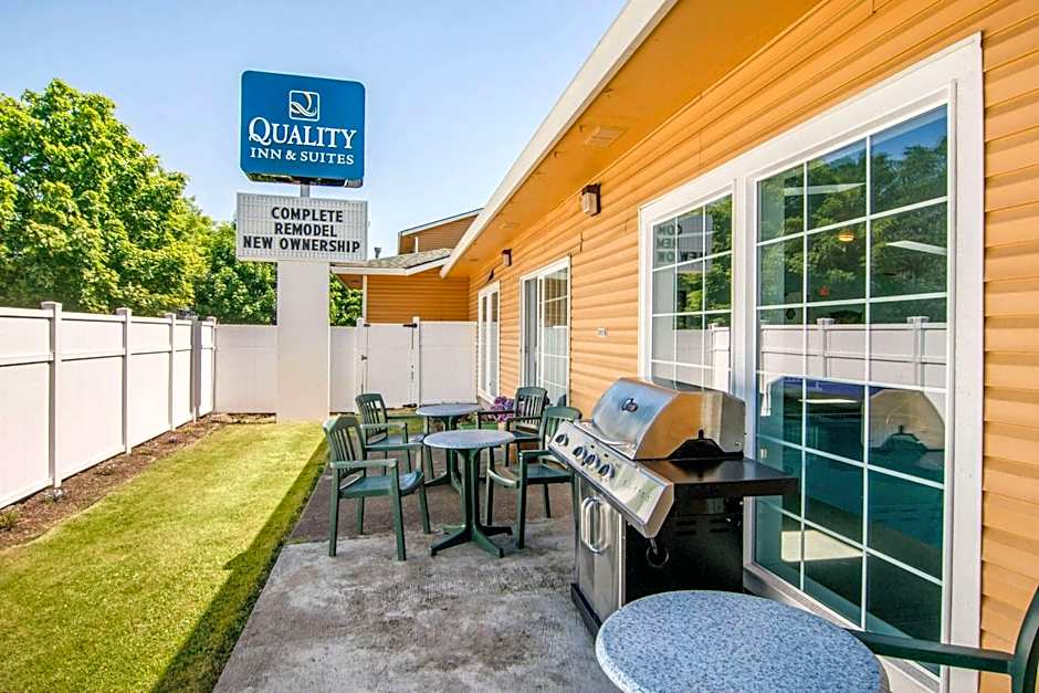 Quality Inn & Suites Albany Corvallis
