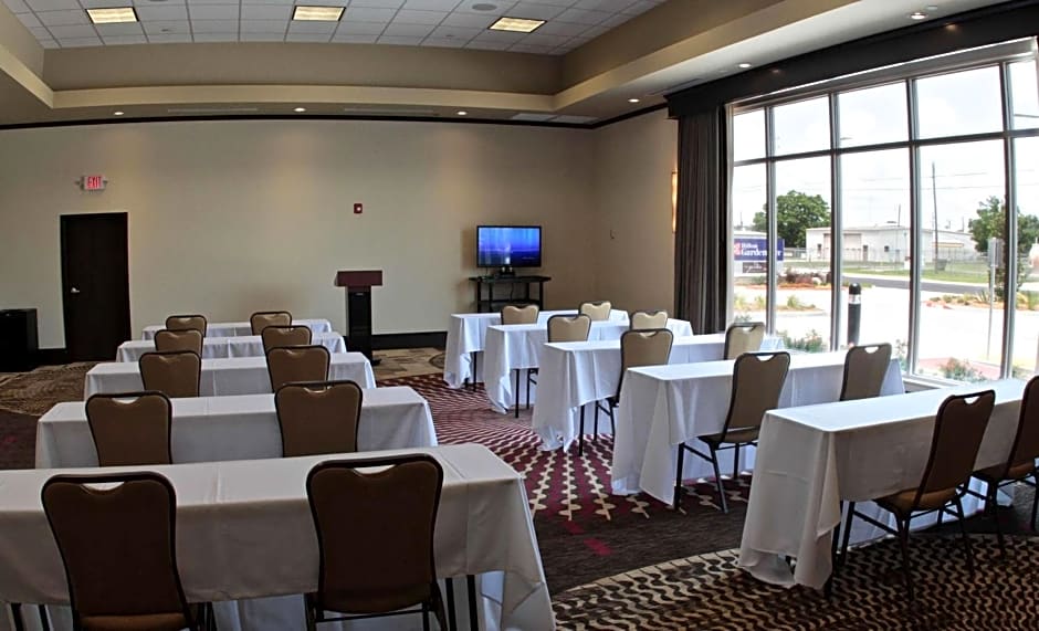 Hilton Garden Inn Victoria