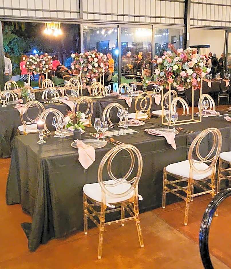 Safari Hotel & Convention Centre