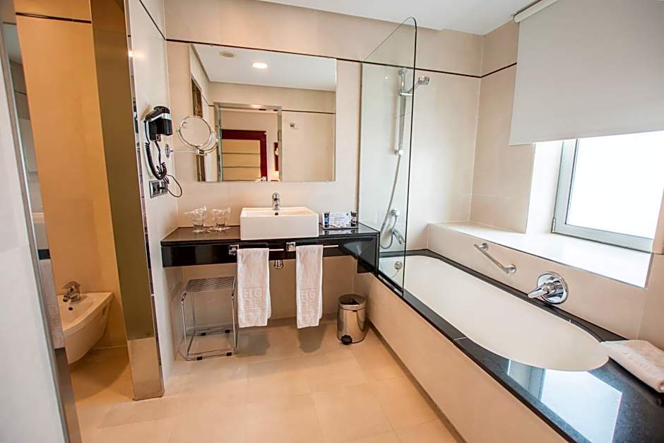 Hotel Andalucia Center