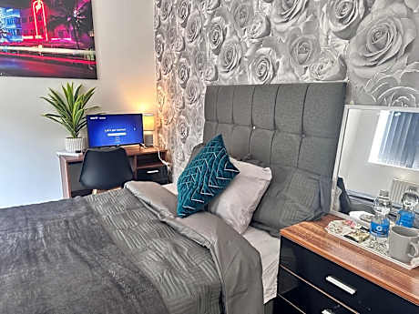 Adelphi Rooms Preston