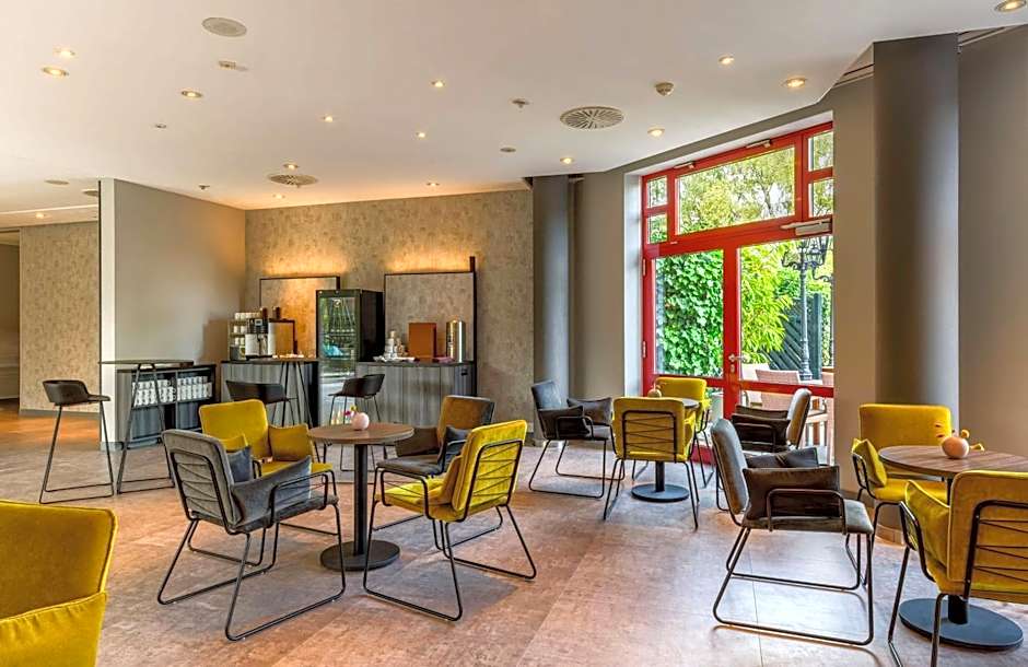 elaya frankfurt oberursel, Trademark Collection