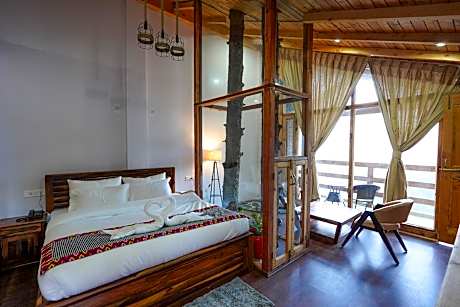 HIMALAYAN CHALETS JIBHI