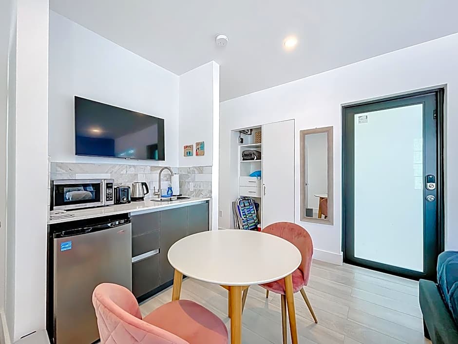 Los Patios Home Suites