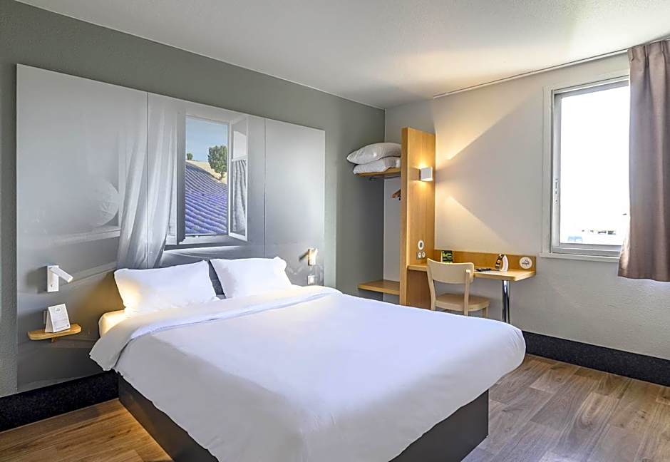 B&B HOTEL Orange - Échangeur A7 A9