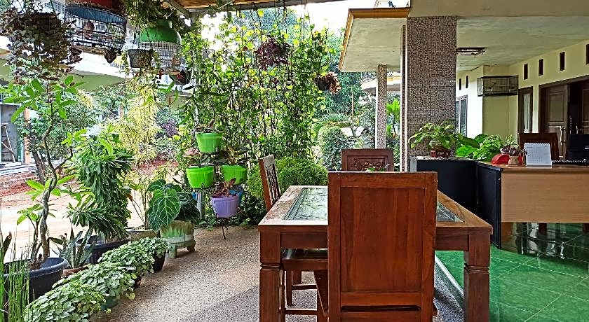 RedDoorz near Taman Merdeka Metro Lampung