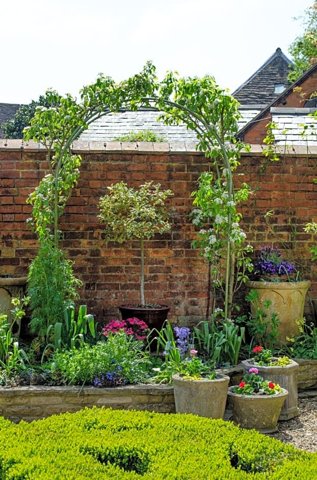 The Hollies Bed and Breakfast