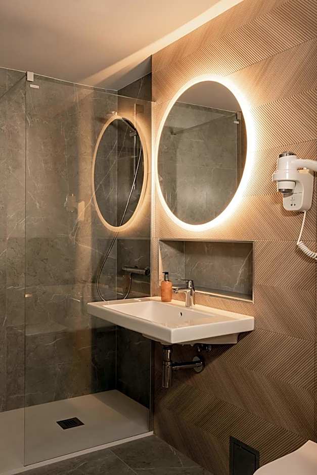 Dwór w Tomaszowicach