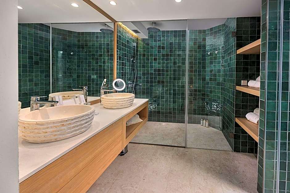 Cala San Miguel Hotel Ibiza, Curio Collection by Hilton, Adults only