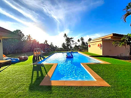 King Room with Pool View