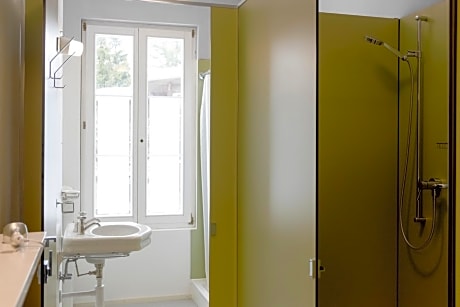 Triple Room with Shared Bathroom