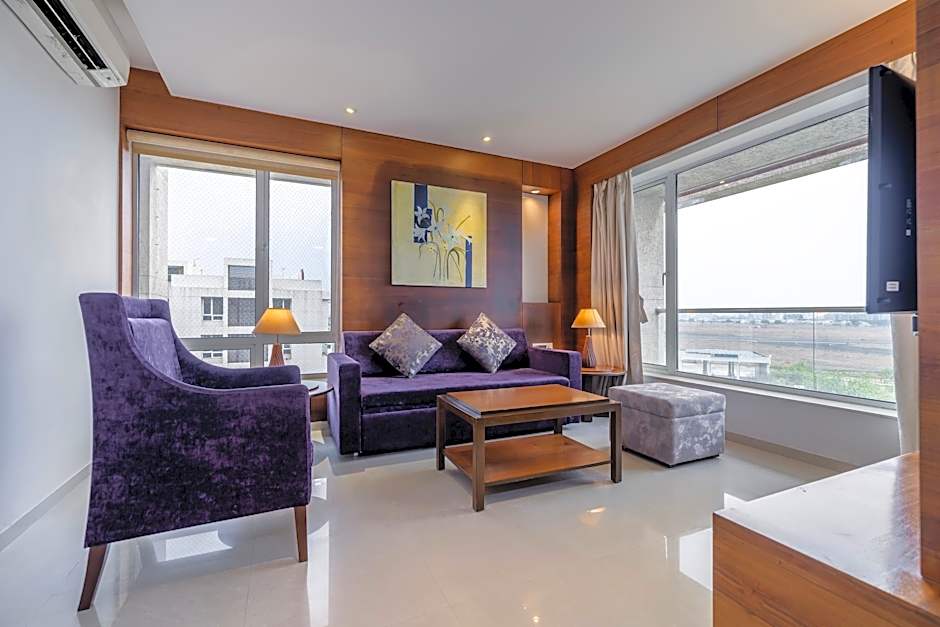 Photo 1 of 10 of Luxury Suite