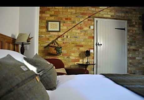 Superior King with Hot Tub Room