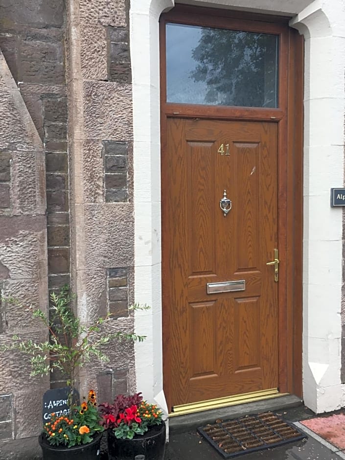 Alpine Cottage – Crieff