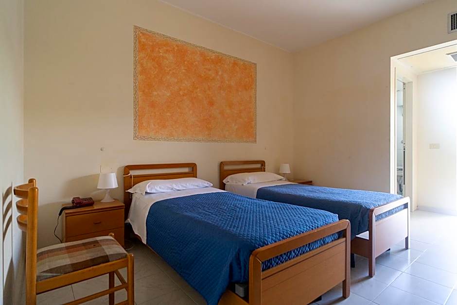 Hotel La Fonte a 300m uscita A14 Pescara Nord