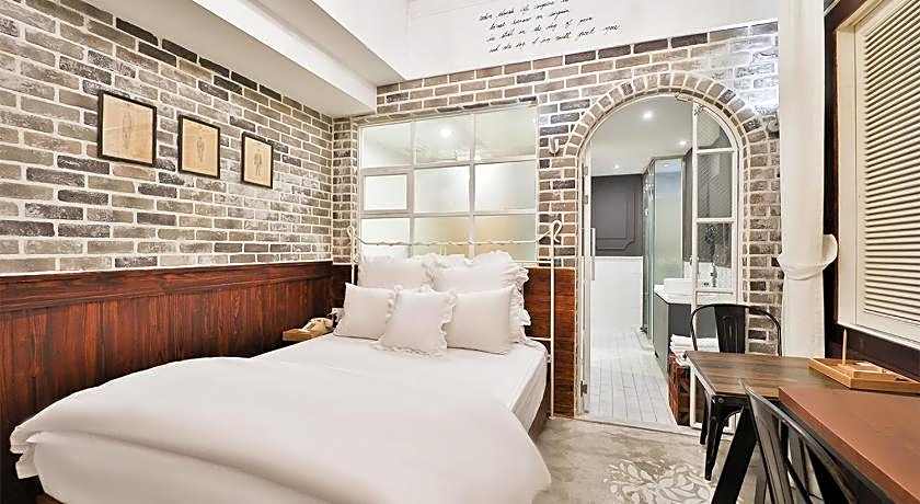 February Boutique Hotel Hwanggeum