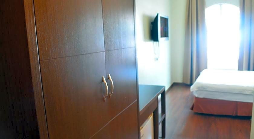 Lintas Plaza Boutique Hotel