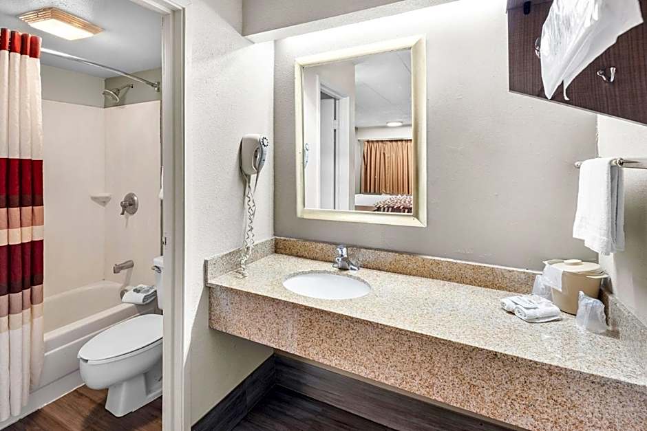 Red Roof Inn Indianapolis North - College Park