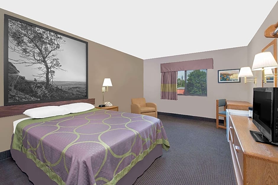 Super 8 by Wyndham Lisbon