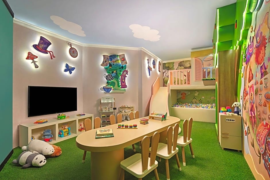 Sheraton Surabaya Hotel & Towers