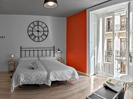 Bed in 2-Bed Female Dorm Ensuite