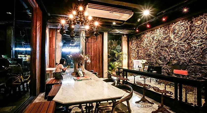 Shade House-Phuket Downtown