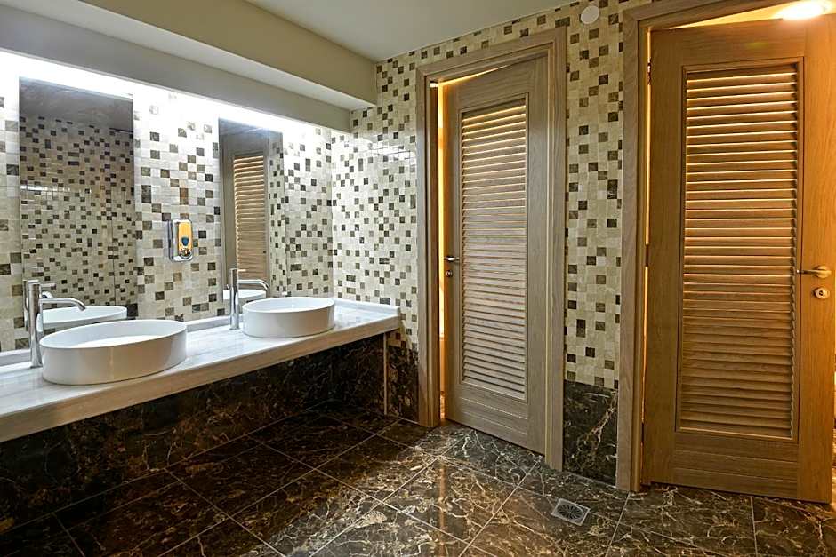 Swell Boutique Hotel