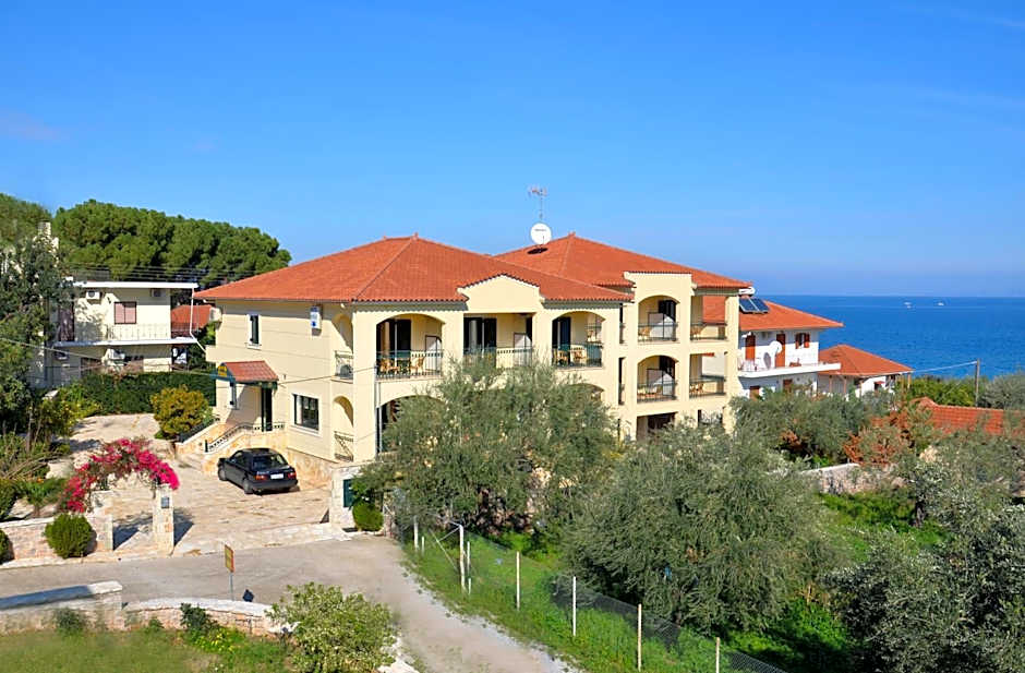 Photo 1 of 50 of Hotel Patelis