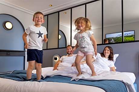 Two Connecting Double Rooms